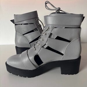 ASOS Moto Combat Boots. Vegan Leather Women’s size 7 Punk Goth Grunge Never Worn